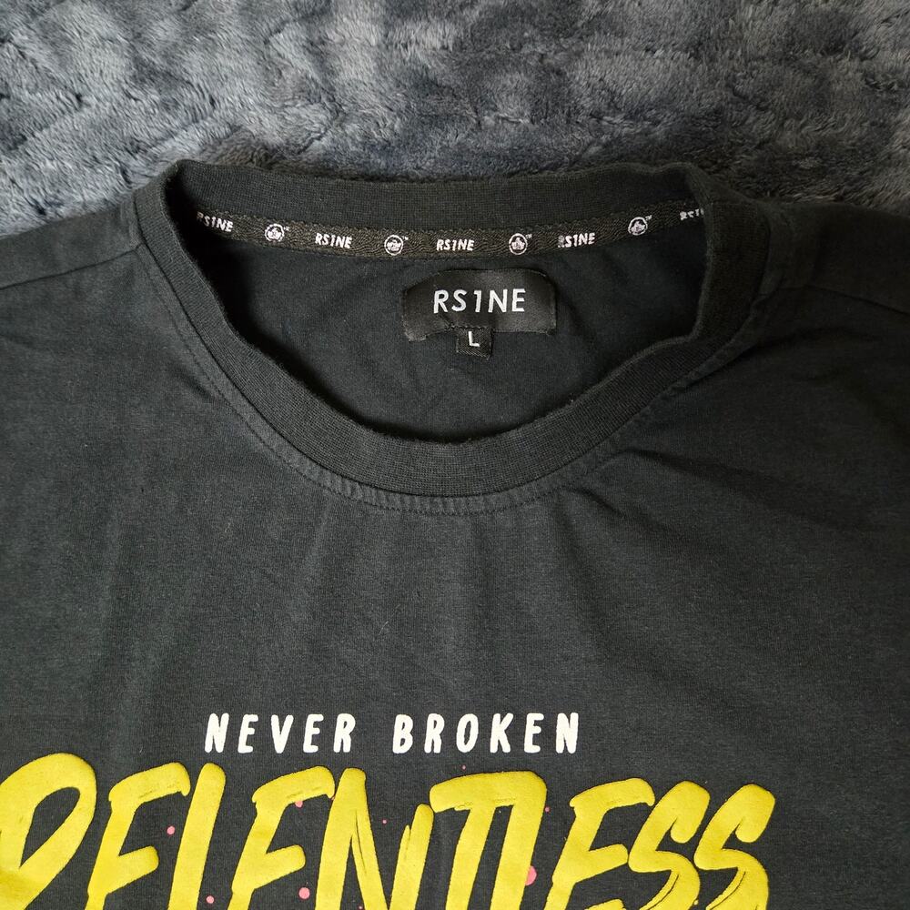 RS1NE‎ "Never Broken Relentless Love" Y2K T-Shirt Distressed Teddy Bear -Size L - Picture 3 of 7